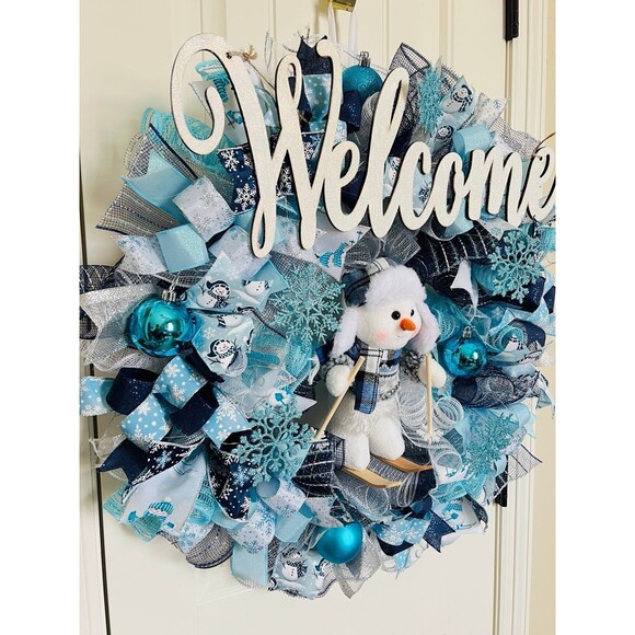 XL Handmade Christmas Holiday Skiing Snowman Ribbon Prelit Wreath 26 ins LED - Picture 4 of 12